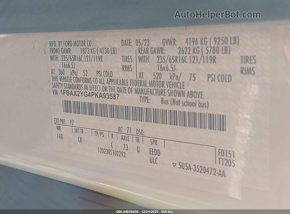 1FBAX2YG4PKA93587 2023 FORD PASSENGER White Widok komory silnika
