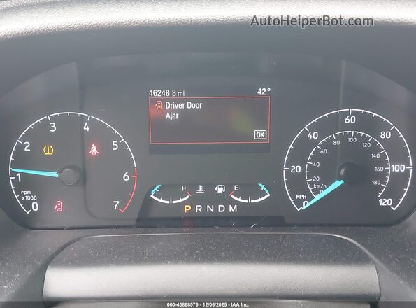 1FBAX2YG7PKB09068 2023 FORD PASSENGER White Widok tylnych siedzeń