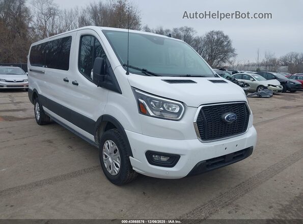 1FBAX2YG7PKB09068 2023 FORD PASSENGER White Przód prawy
