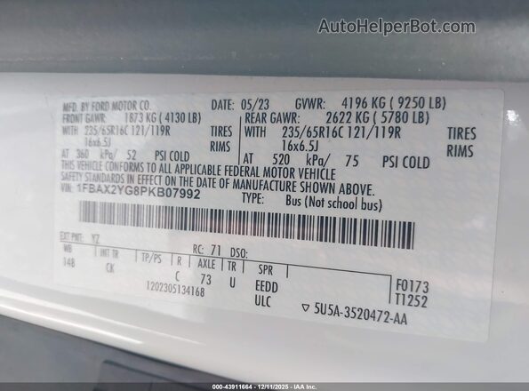 1FBAX2YG8PKB07992 2023 FORD PASSENGER White Widok komory silnika