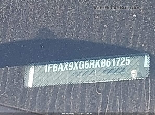 1FBAX9XG6RKB61725 2024 FORD PASSENGER Белый Вид подкапотного пространства