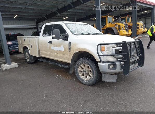 1FD7X2B64NEE94120 2022 FORD SUPER DUTY F-250 Белый Передняя правая четверть