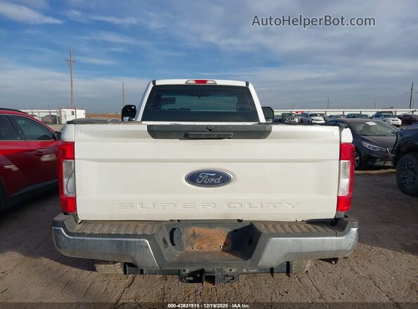 1FDBF2B68JEC12391 2018 FORD F-250 Белый 