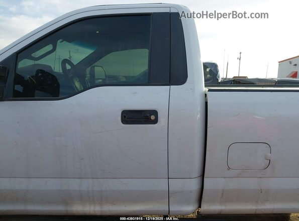 1FDBF2B68JEC12391 2018 FORD F-250 Белый Панорамный вид салона 360°