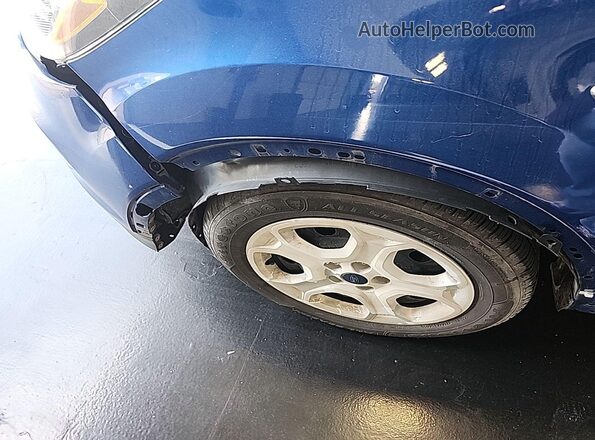 1FMCU0F78JUB04327 2018 FORD ESCAPE Синий Вид салона спереди