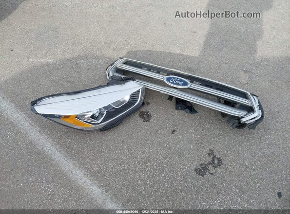 1FMCU0HD3JUC68488 2018 FORD ESCAPE Синий Вид щитка приборов