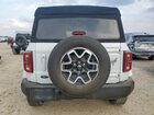 2023 Ford Bronco Base Белый vin: 1FMEE5DP5PLB17492