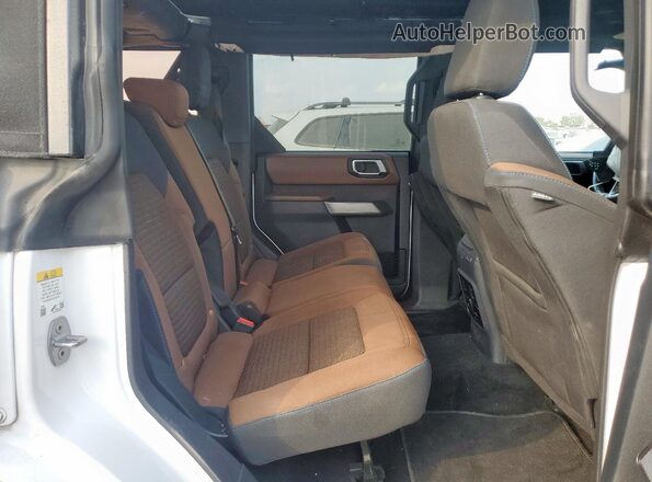1FMEE5DP5PLB17492 2023 FORD BRONCO Белый Вид задней части салона