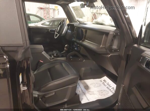 1FMEE7BH5SLB58852 2025 FORD BRONCO Black Front interior view