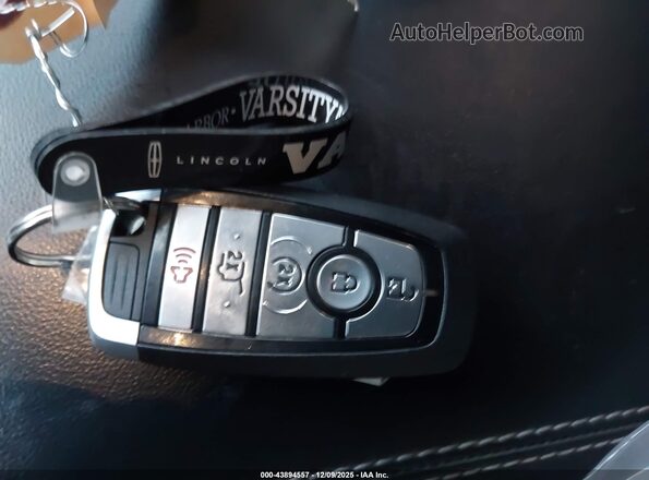 1FMSK8DH4NGA44501 2022 FORD FORD EXPLORER Gray Vista del salpicadero