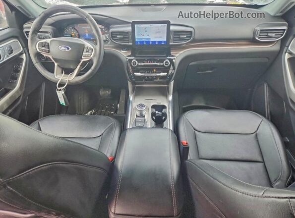 1FMSK8FH9NGC44366 2022 FORD FORD EXPLORER White Widok deski rozdzielczej