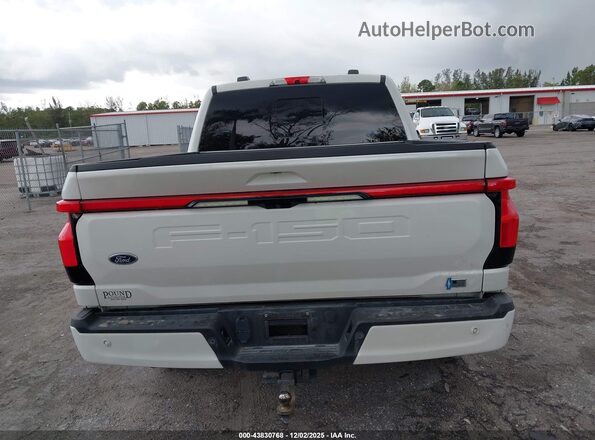 1FT6W1EV2NWG03216 2022 FORD F-150 LIGHTNING Белый 