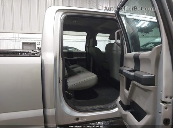1FT7W2B68JEB96557 2018 FORD F-250 Серебряный Вид наклейки с VIN-кодом