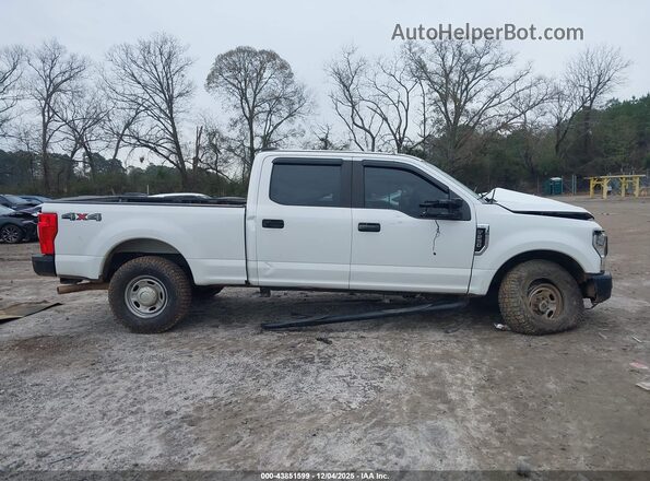 1FT7W2B68NEC34455 2022 FORD F-250 Белый Вид задней части салона