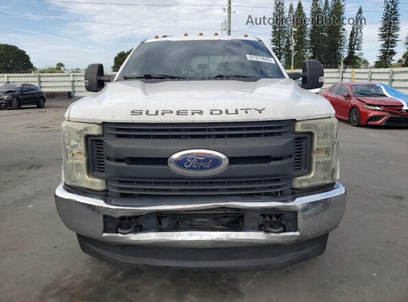 1FT7W2BT7HEB98462 2017 FORD F250 Белый Вид спереди