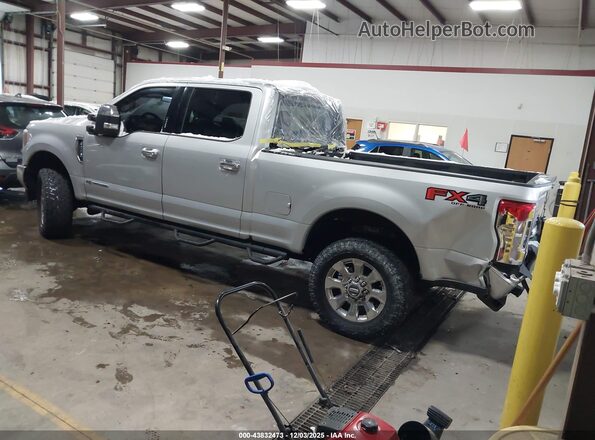 1FT7W2BT7JEB09804 2018 FORD F-250 Серебряный Задняя левая четверть