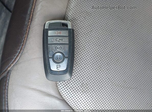 1FT7W2BT8JEC36593 2018 FORD F-250 Золотой Вид панели приборов