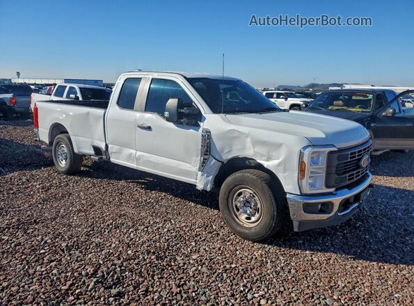 1FT7X2AA1REF28076 2024 FORD F250 White Передня права чверть
