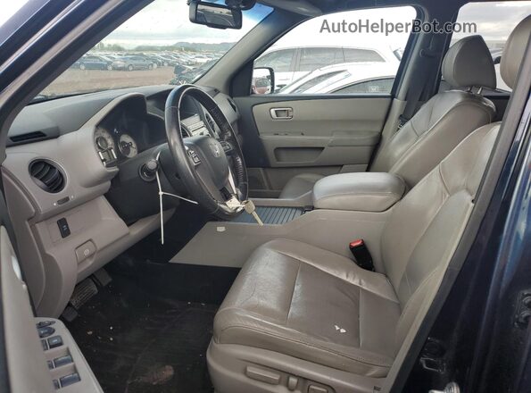 1FT7X2AA1REF28076 2024 FORD F250 White Вид салону спереду