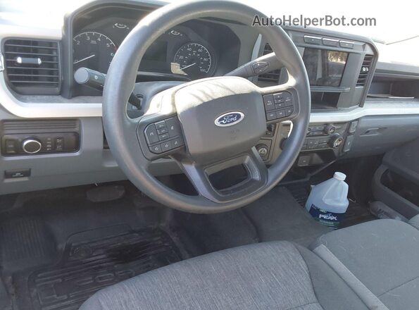 1FT7X2AA6PEC62888 2023 FORD SUPER DUTY F-250  Вид салона спереди
