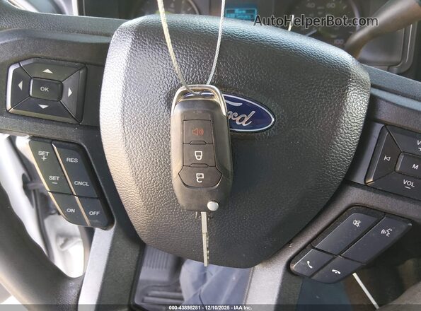 1FT7X2B60NEC70296 2022 FORD F-250 White Widok deski rozdzielczej