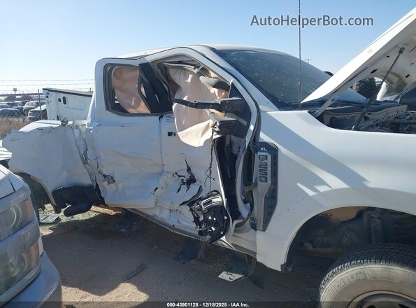 1FT7X2BA0PEC70516 2023 FORD F-250 White Front view