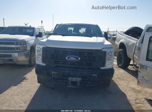 1FT7X2BA0PEC70516 2023 FORD F-250 White Dashboard view