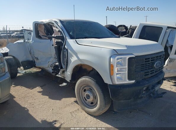 1FT7X2BA0PEC70516 2023 FORD F-250 White Front right