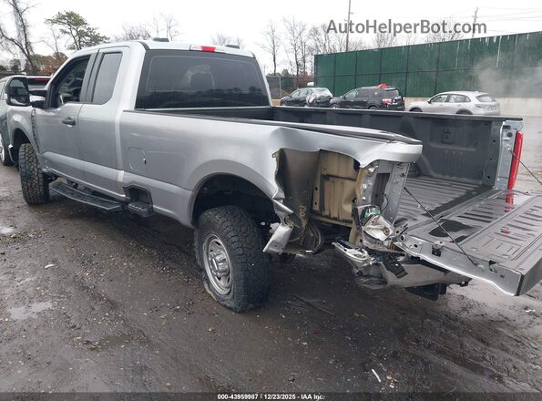 1FT7X2BA2PEE18679 2023 FORD F-250 Серебряный Задняя левая четверть