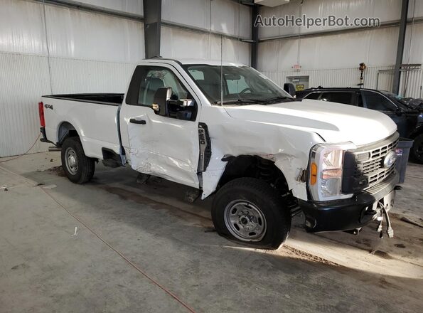 1FTBF2BA3PED00055 2023 FORD F250 White Передня права чверть