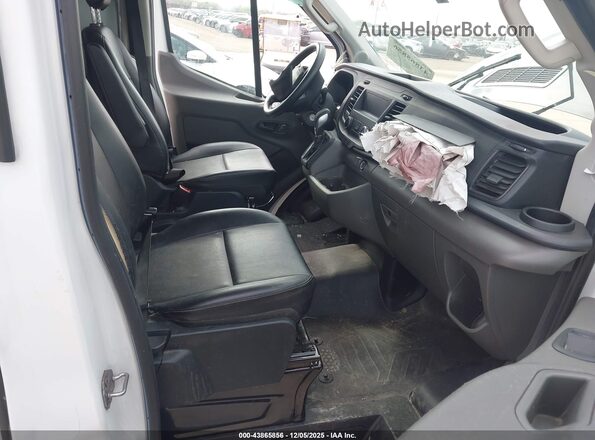 1FTBF4X82PKB10055 2023 FORD TRANSIT-350 Белый Вид салона спереди