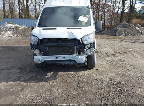 1FTBR3X80NKA69780 2022 FORD TRANSIT-250 Белый Вид спереди