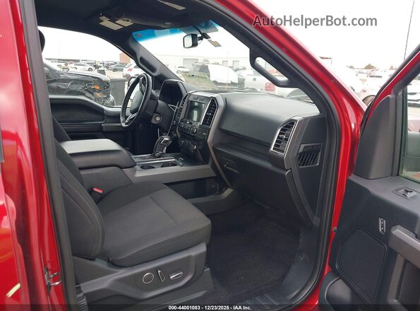 1FTEW1EF4HKC23522 2017 FORD F150 Красный Вид салона спереди