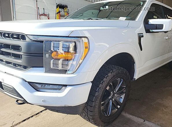 1FTFW1E85NFA28720 2022 FORD F150  Widok wnętrza 360 stopni