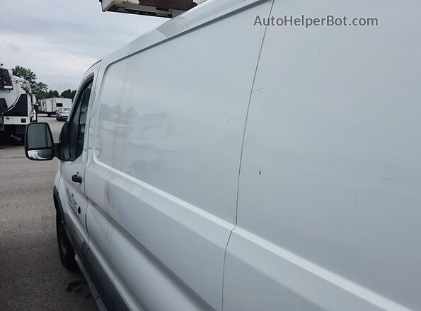 1FTYE1YM9HKA68377 2017 FORD TRANSIT-150  Вид спереди
