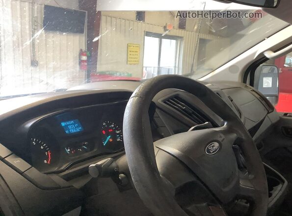 1FTYE1YM9HKA68377 2017 FORD TRANSIT-150  Вид панели приборов