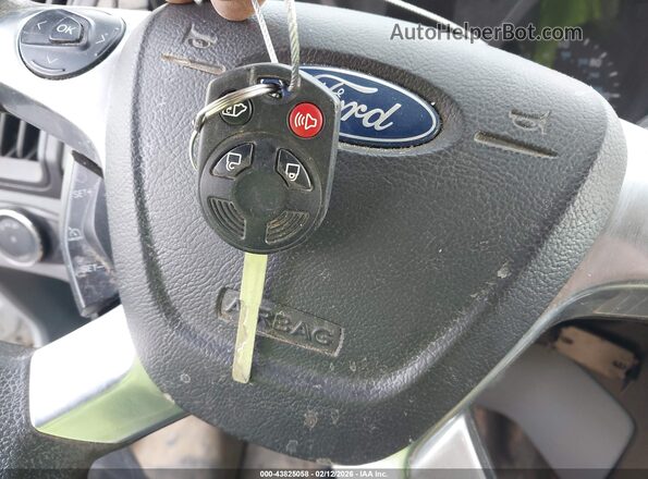 1FTYR1CM2HKB08553 2017 FORD TRANSIT-250 Белый Вид панели приборов