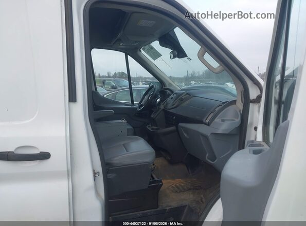 1FTYR1CM7HKA90745 2017 FORD TRANSIT-250 White Вид салону спереду