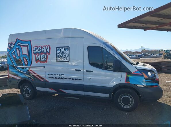 1FTYR2XM3JKA85158 2018 FORD TRANSIT-250 Белый Вид щитка приборов