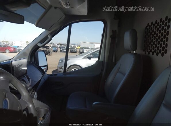 1FTYR2XM3JKA85158 2018 FORD TRANSIT-250 Белый Панорамный вид салона 360°