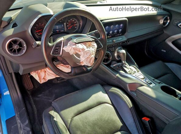 1G1FD3DS7P0123342 2023 CHEVROLET CAMARO Синий Вид панели приборов