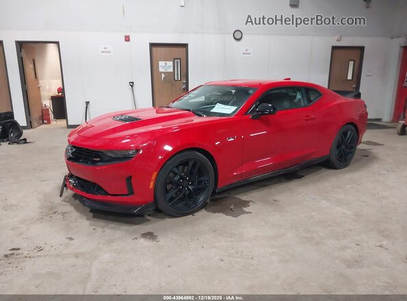 1G1FE1R71P0100063 2023 CHEVROLET CAMARO Красный Передняя левая четверть