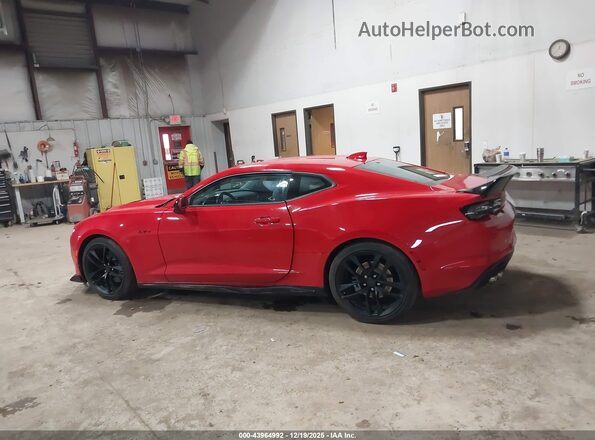 1G1FE1R71P0100063 2023 CHEVROLET CAMARO Красный Панорамный вид салона 360°