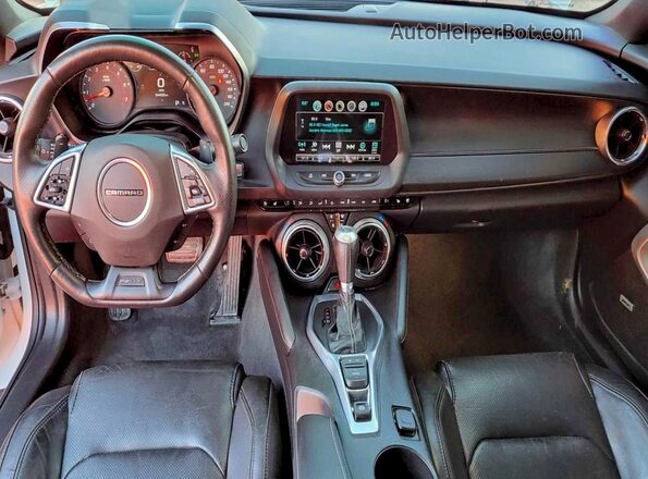 1G1FH1R78H0176792 2017 CHEVROLET CAMARO Белый Вид задних сидений
