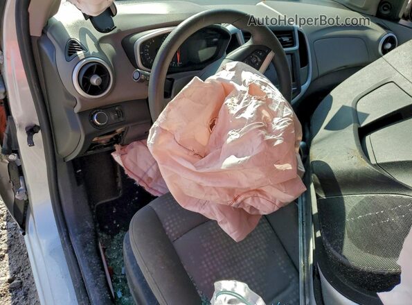 1G1JB5SB2L4138249 2020 CHEVROLET SONIC Silver Vista del salpicadero