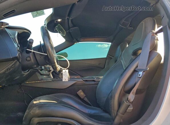1G1YA2D79G5114474 2016 CHEVROLET CORVETTE Белый Вид салона спереди