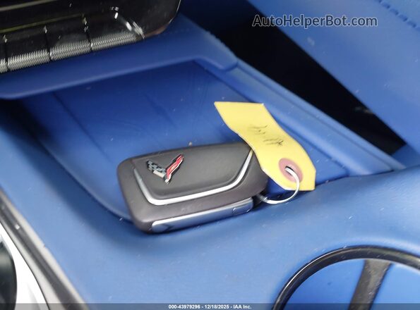 1G1YF3D36T5600769 2026 CHEVROLET CORVETTE Синий Вид панели приборов