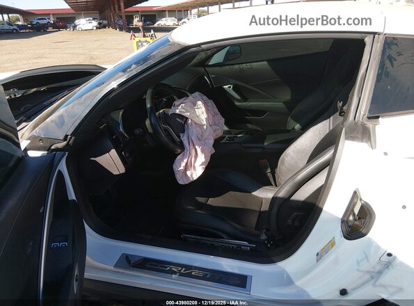 1G1YV2D77K5118570 2019 CHEVROLET CORVETTE White Вид наклейки з VIN-кодом