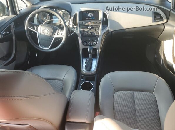1G4PR5SK5H4101826 2017 BUICK VERANO Черный Вид панели приборов