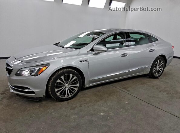 1G4ZP5SS9HU208165 2017 BUICK LACROSSE Silver Vista tres cuartos delantera izquierda